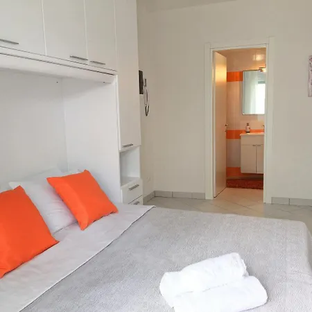 Flamingo 3*