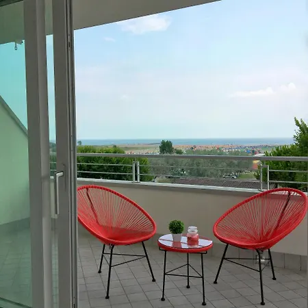 Flamingo 3* Llido Degli Estensi